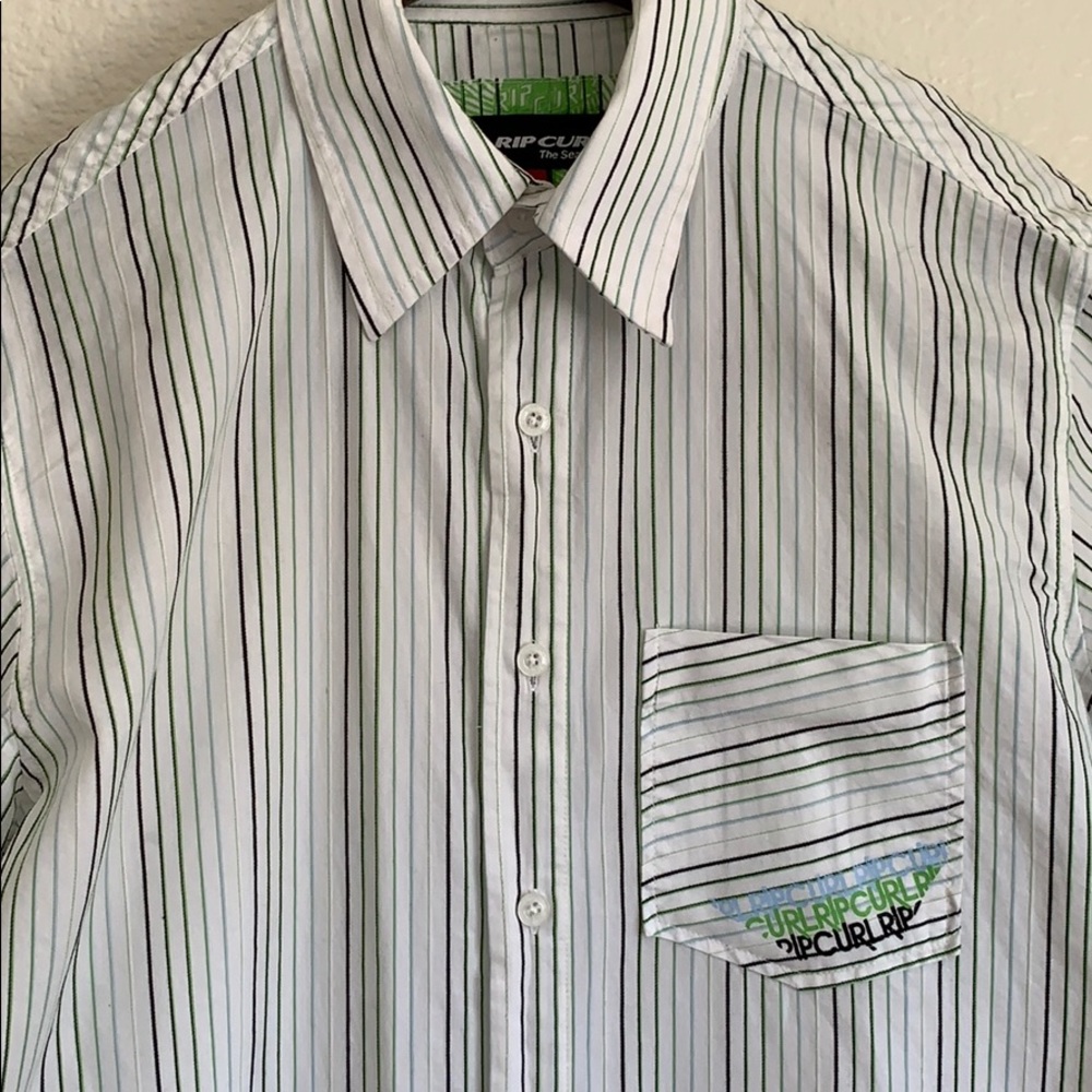 Men’s Rip Curl Button Up - Picture 2 of 3